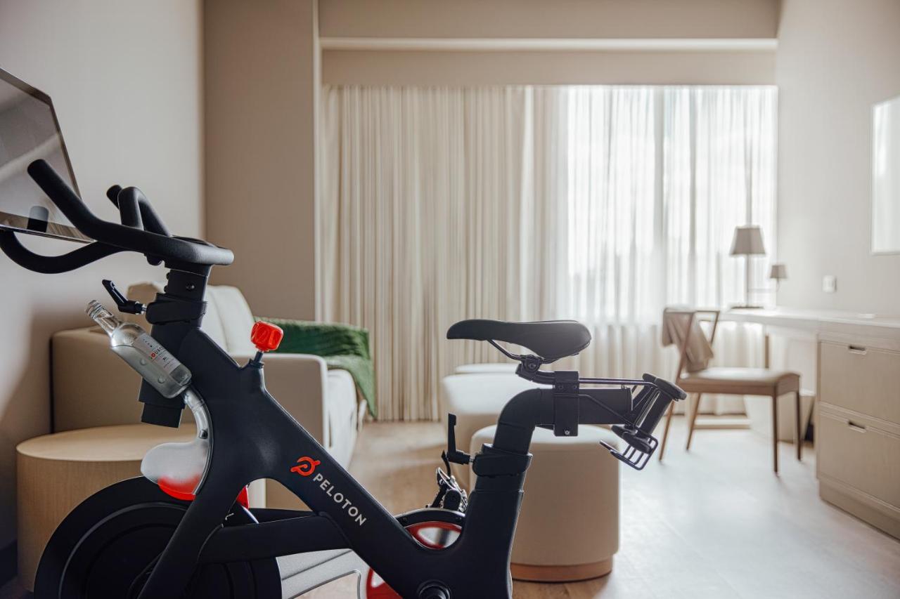 Ette Luxury Hotel & Spa Four Corners Dış mekan fotoğraf Peloton stationary bike