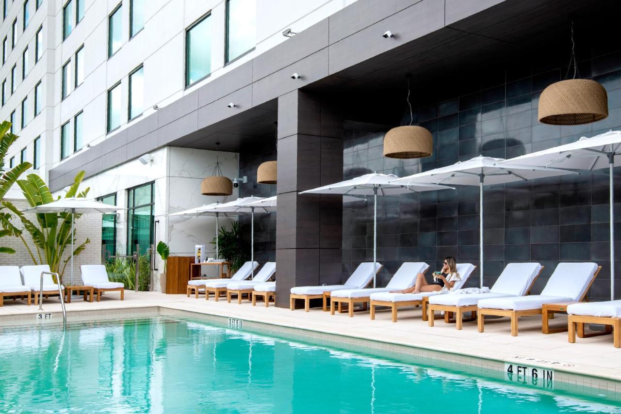Ette Luxury Hotel & Spa Four Corners Dış mekan fotoğraf The pool at the W South Beach