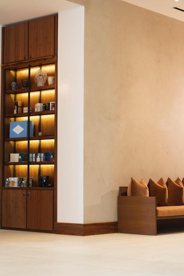 Ette Luxury Hotel & Spa Four Corners Dış mekan fotoğraf A wall with a polished plaster finish